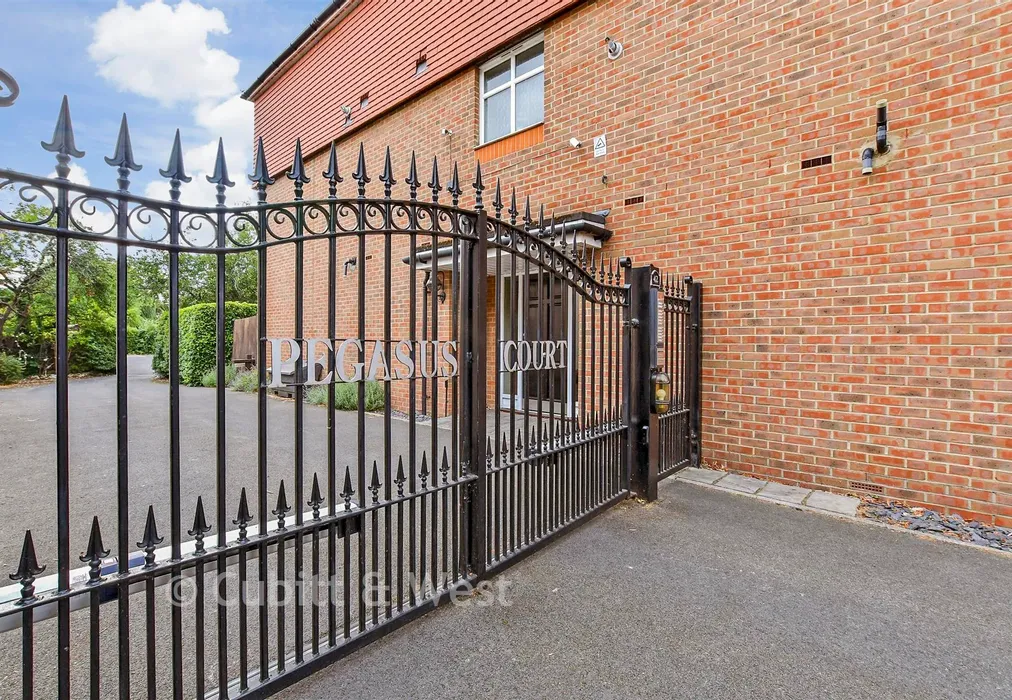 External Feature - Rose Hill, Sutton, Surrey - Wards of Kent