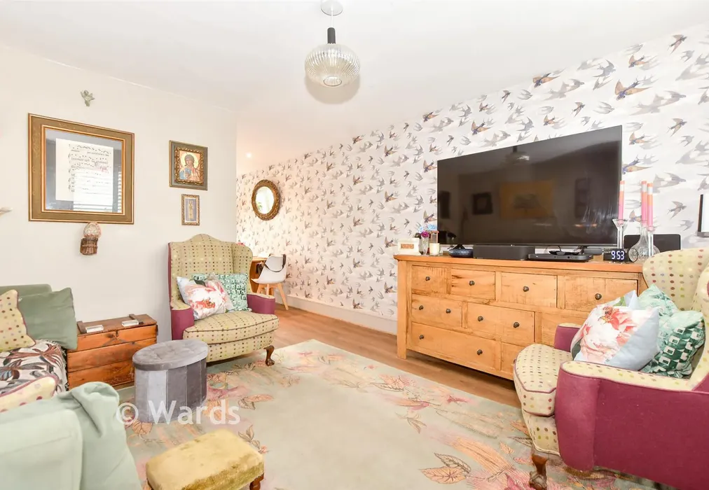 Lounge - Wellington Place, Sandgate, Kent - Wards of Kent