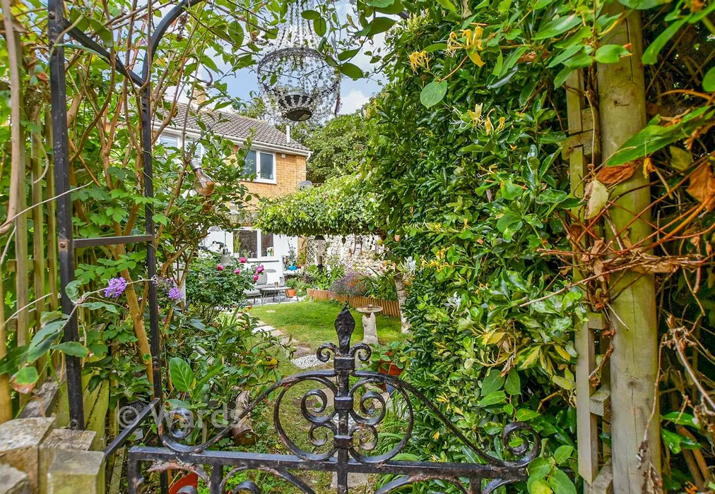 External Lifestyle Photograph - Wellington Place, Sandgate, Kent - Wards of Kent