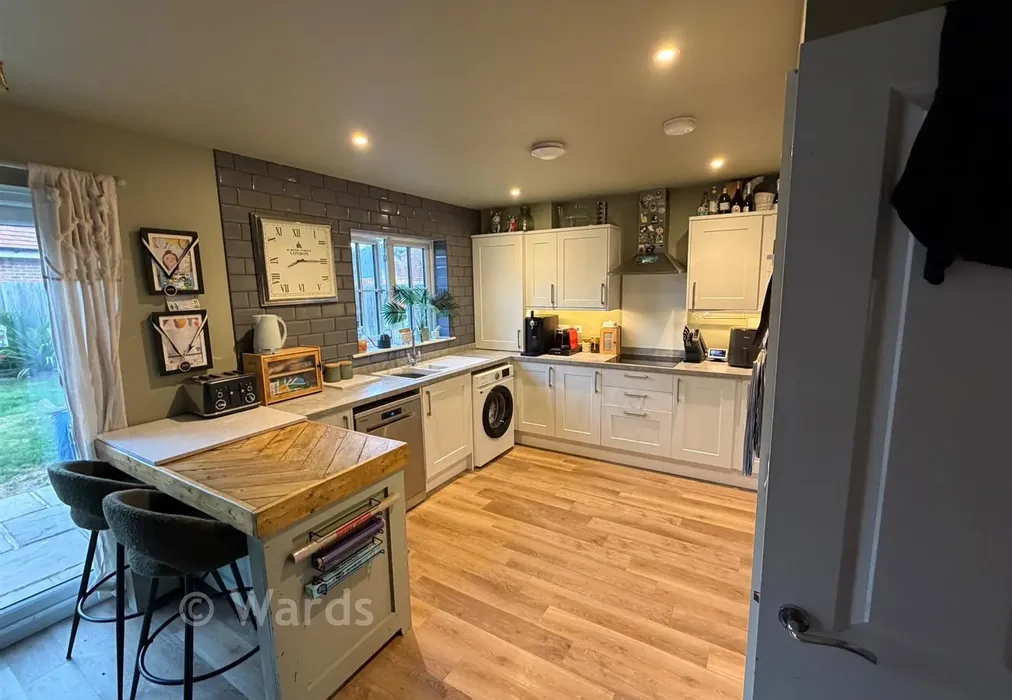 Kitchen Dinner - Fullers Way, Biddenden, Kent - Wards of Kent