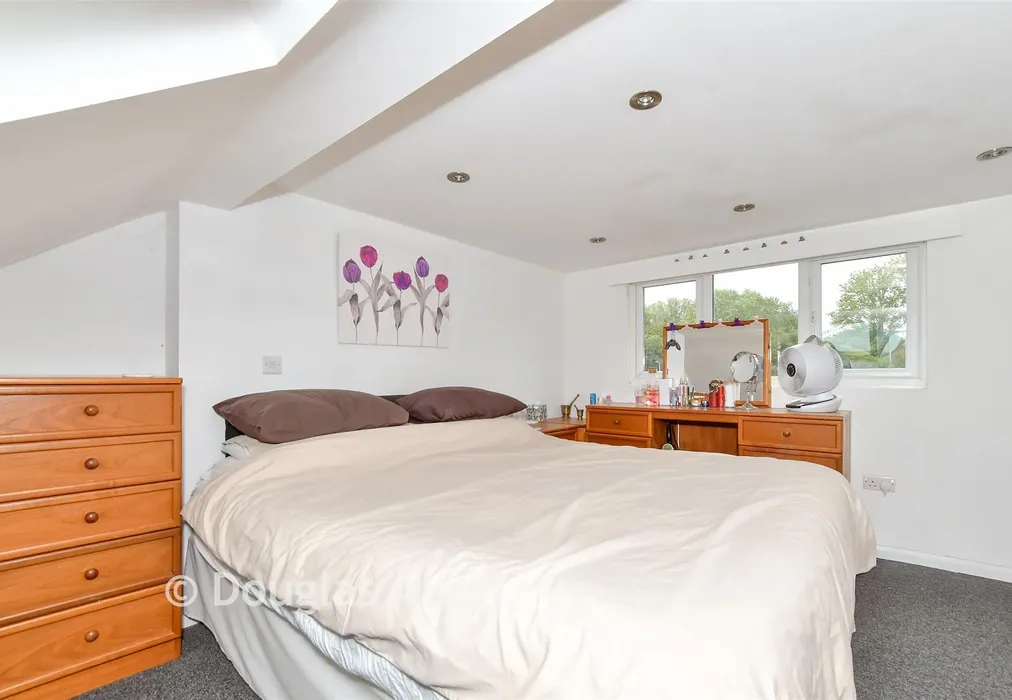 Bedroom 1 - Eastley, Basildon, Essex - Wards of Kent