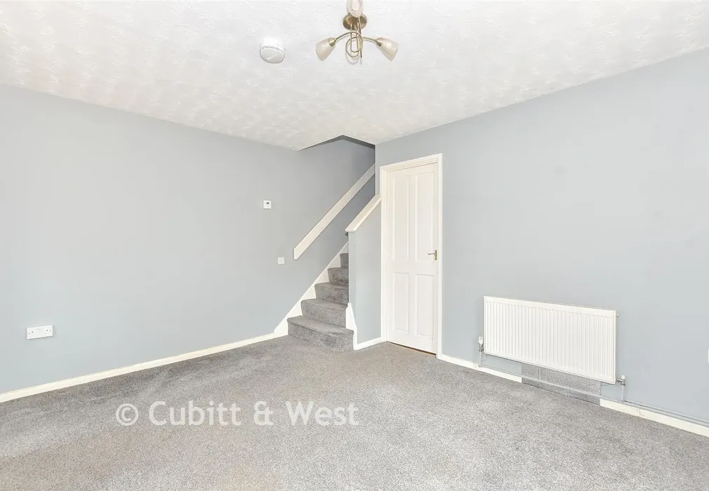 Lounge - Starina Gardens, Waterlooville, Hampshire - Wards of Kent