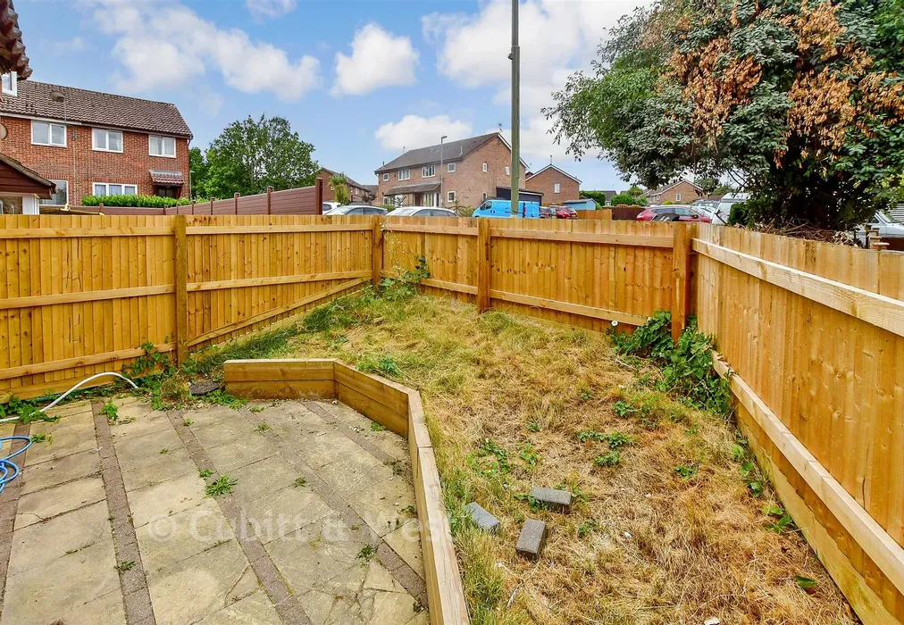 Front Garden - Starina Gardens, Waterlooville, Hampshire - Wards of Kent