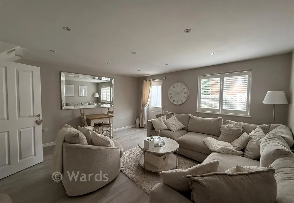 Living Area - Packham Drive, Tonbridge, Kent - Wards of Kent
