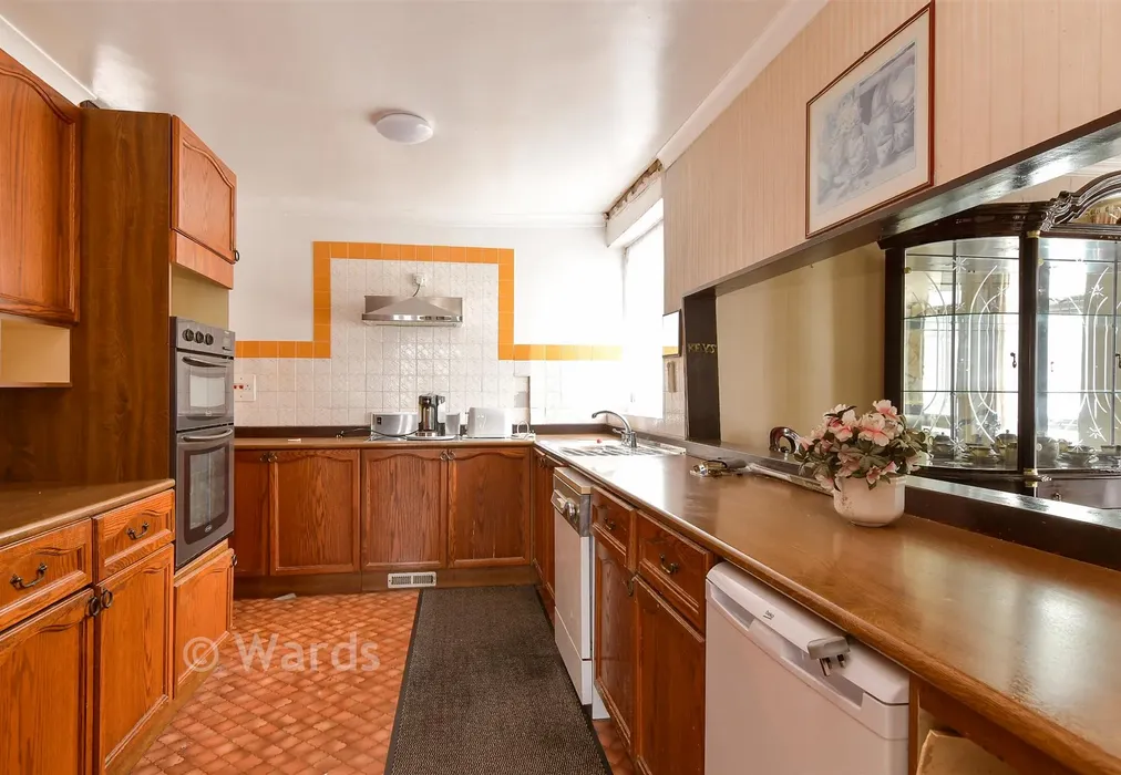 Kitchen - Sylvan Road, Rainham, Gillingham, Kent - Wards of Kent