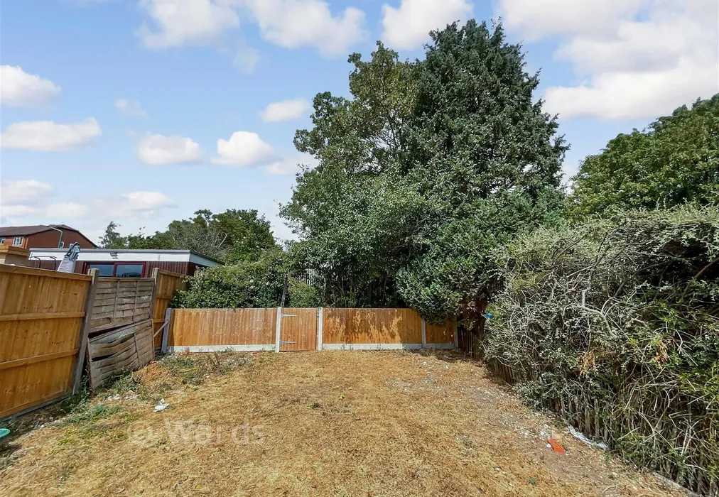 Rear Garden - Bligh Way, Strood, Kent - Wards of Kent