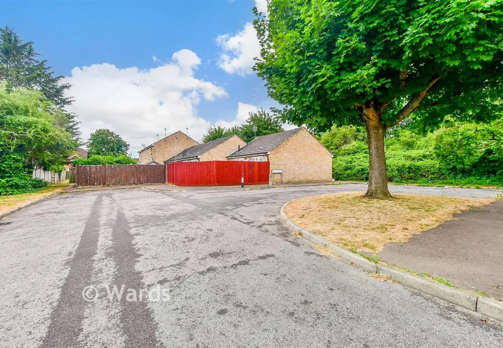 Driveway/Parking - Albion Place, Willesborough, Ashford, Kent - Wards of Kent