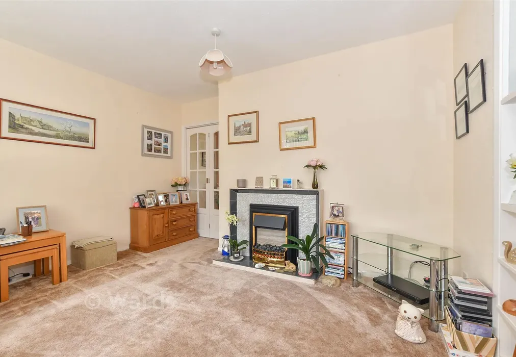Lounge - Glebelands, Biddenden, Kent - Wards of Kent