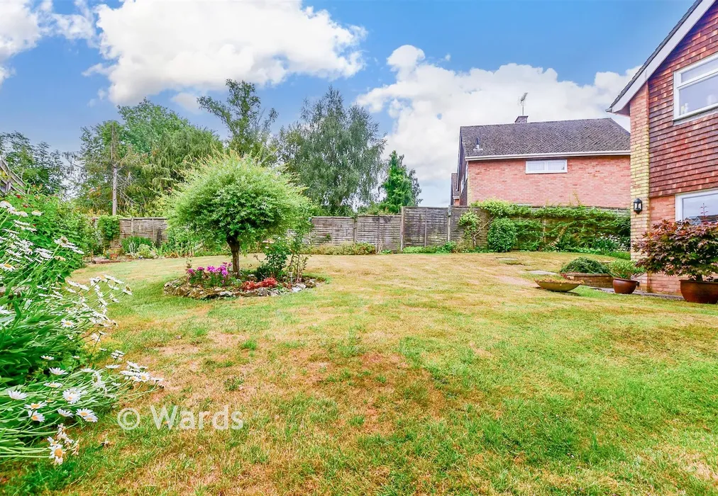Rear Garden - Glebelands, Biddenden, Kent - Wards of Kent
