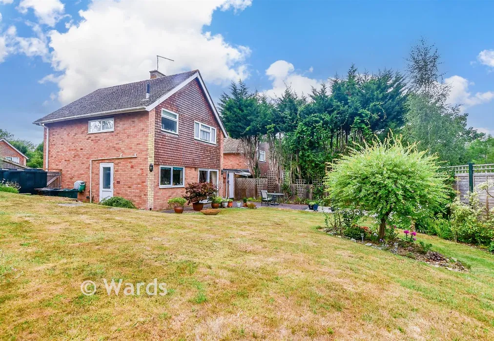 Rear Garden - Glebelands, Biddenden, Kent - Wards of Kent