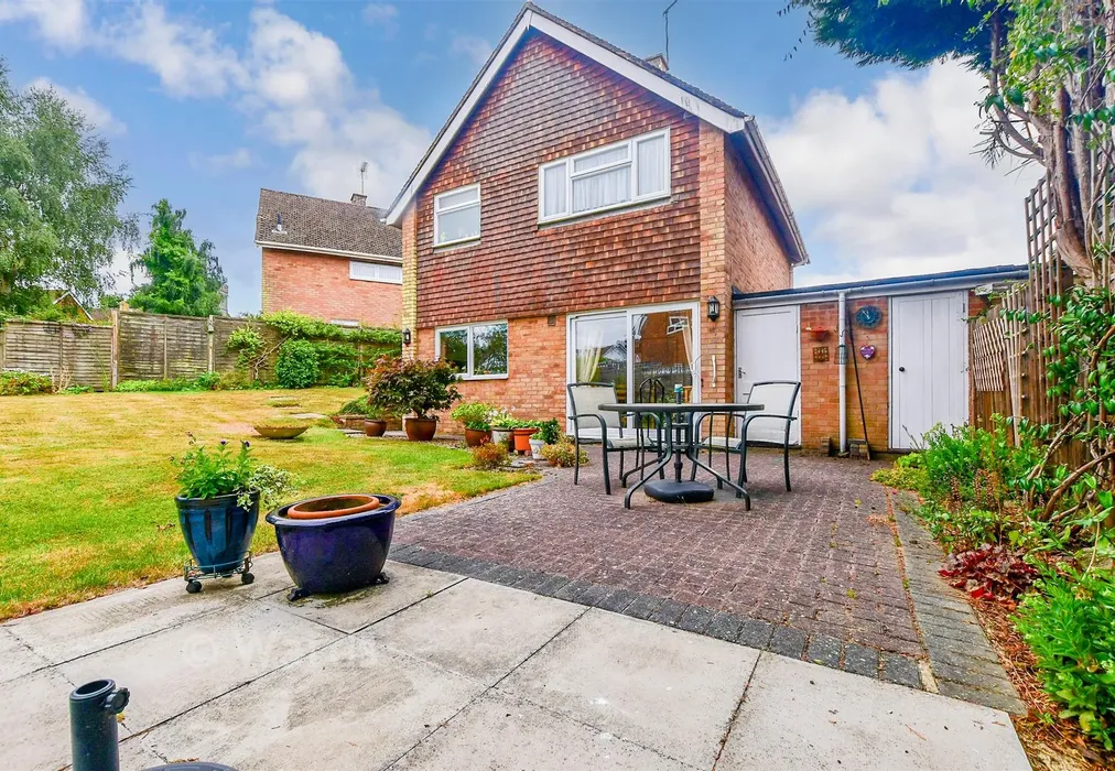 Patio / Decking - Glebelands, Biddenden, Kent - Wards of Kent