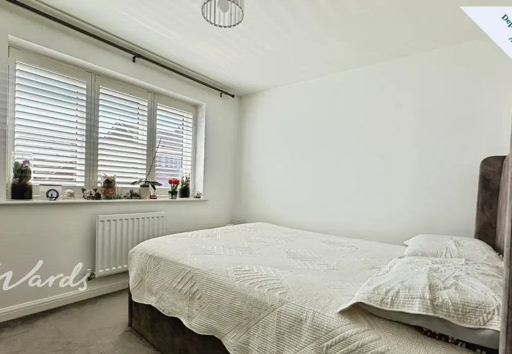 Bedroom 1 - Longsole Way Maidstone ME16 - Wards of Kent