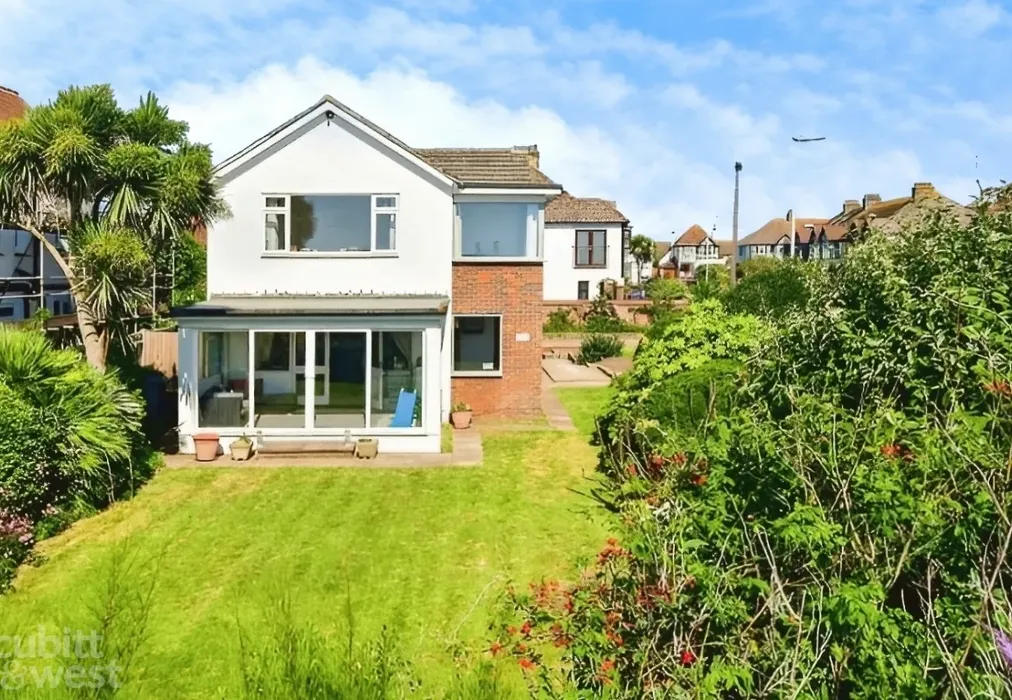7f9929ff-3 - DEPOSIT ALTERNATIVE AVAILABLE, Worthing, BN11 - Wards of Kent