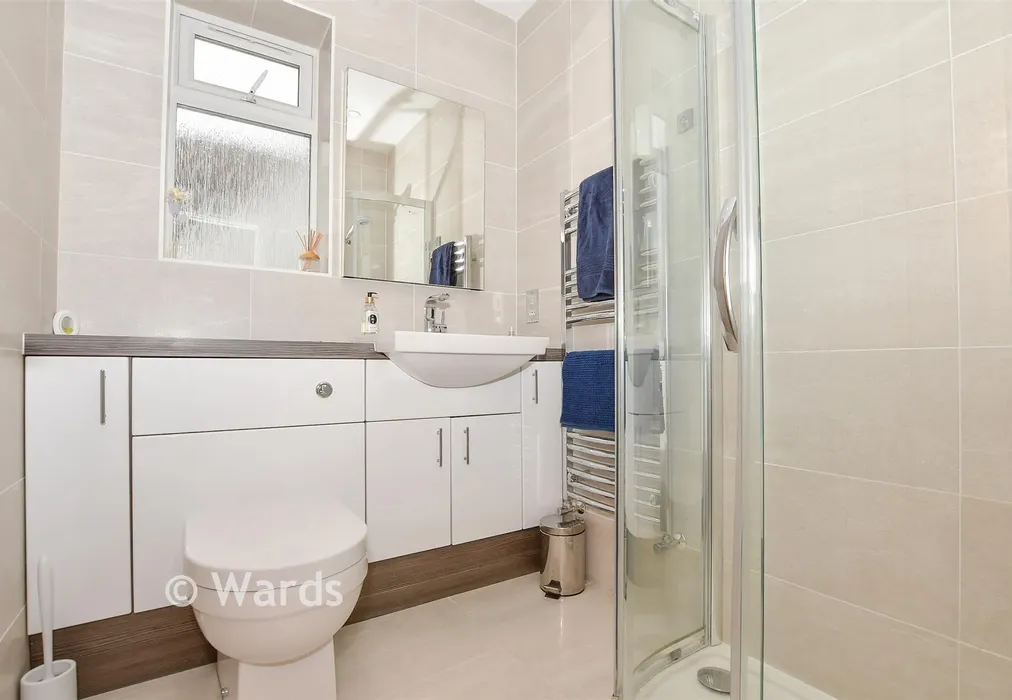 En-Suite Shower Room - Walnut Tree Lane, Loose, Maidstone, Kent - Wards of Kent