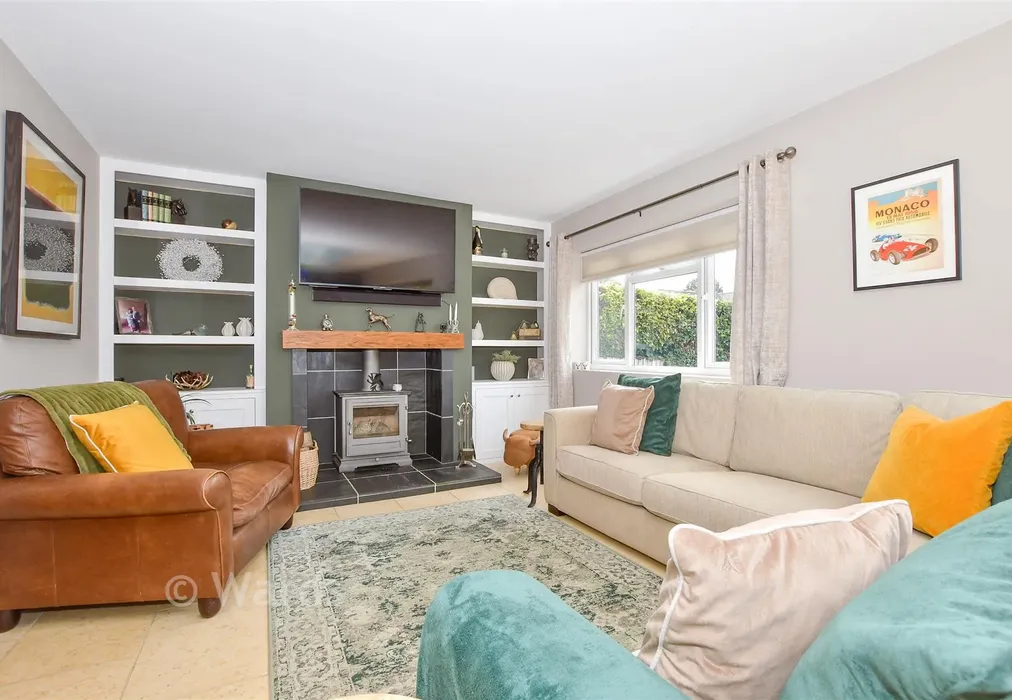 Lounge/Diner - Walnut Tree Lane, Loose, Maidstone, Kent - Wards of Kent