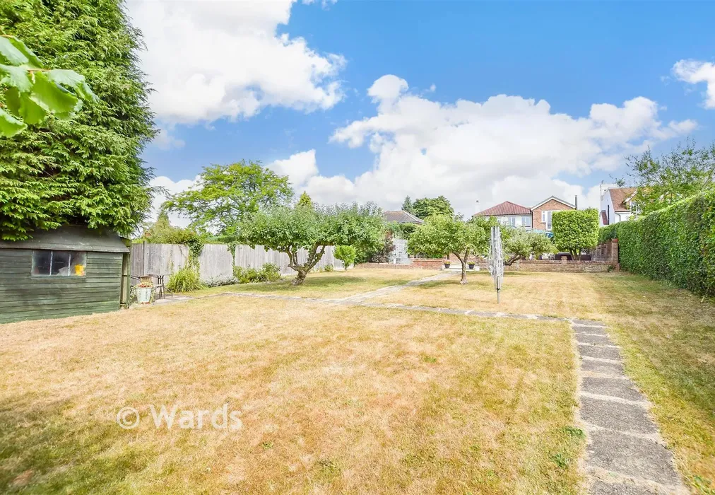 Rear Garden - Walnut Tree Lane, Loose, Maidstone, Kent - Wards of Kent