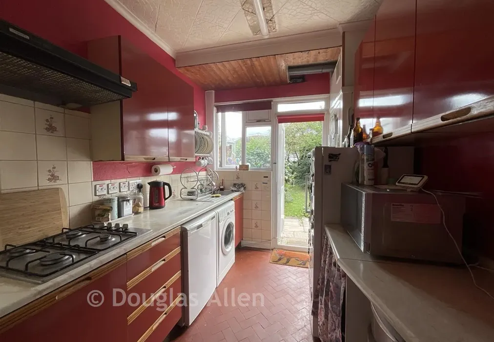 Kitchen b - High Street South, London - Wards of Kent
