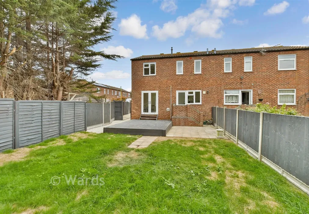 Rear Garden - Alder Close, Sheerness, Kent - Wards of Kent