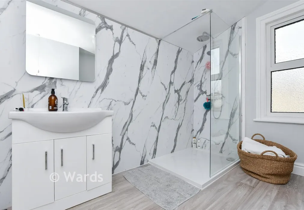 Shower Room - St. Patrick's Road, Ramsgate, Kent - Wards of Kent