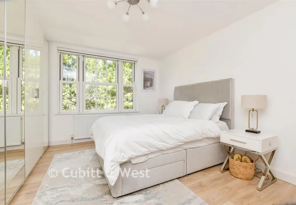Bedroom 1 - Worcester Road, Sutton, Surrey - Wards of Kent