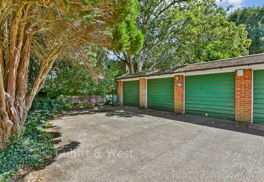 Garage - Worcester Road, Sutton, Surrey - Wards of Kent