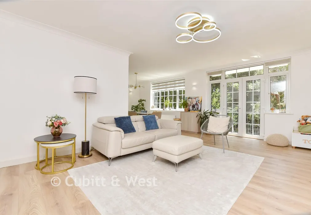 Lounge - Worcester Road, Sutton, Surrey - Wards of Kent