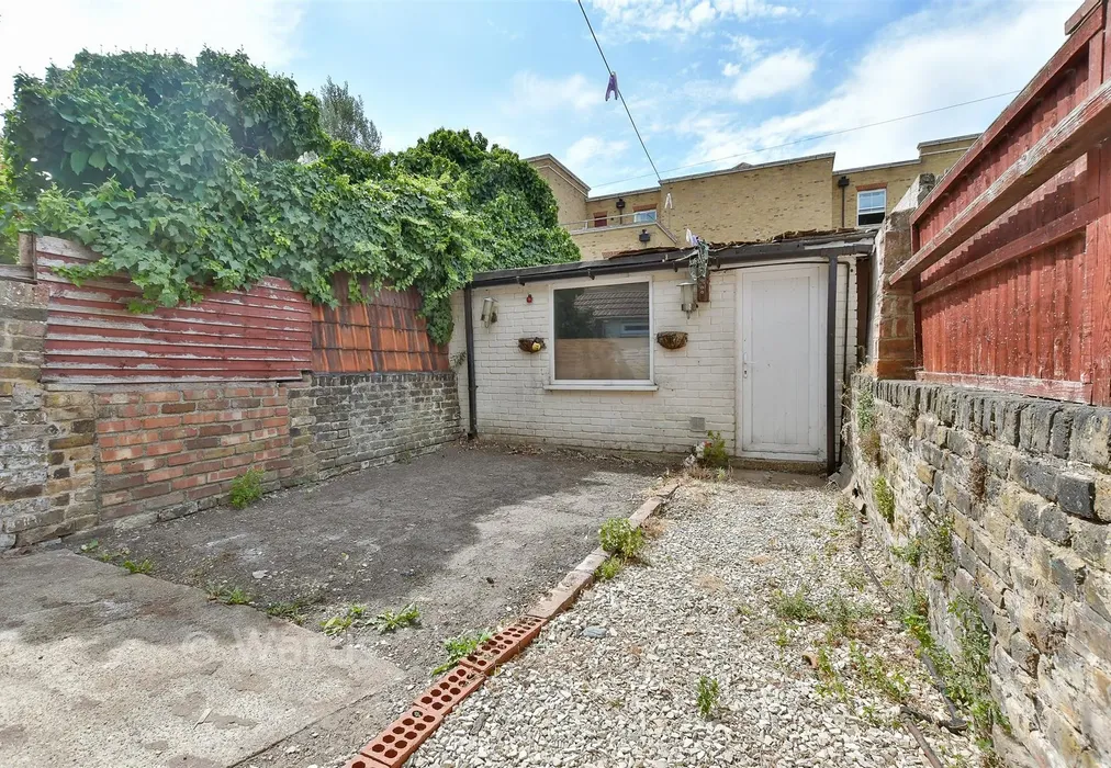 Rear Garden - Acorn Street, Sheerness, Kent - Wards of Kent