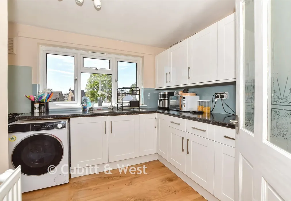 Kitchen - Hardy Close, Horsham, West Sussex - Wards of Kent