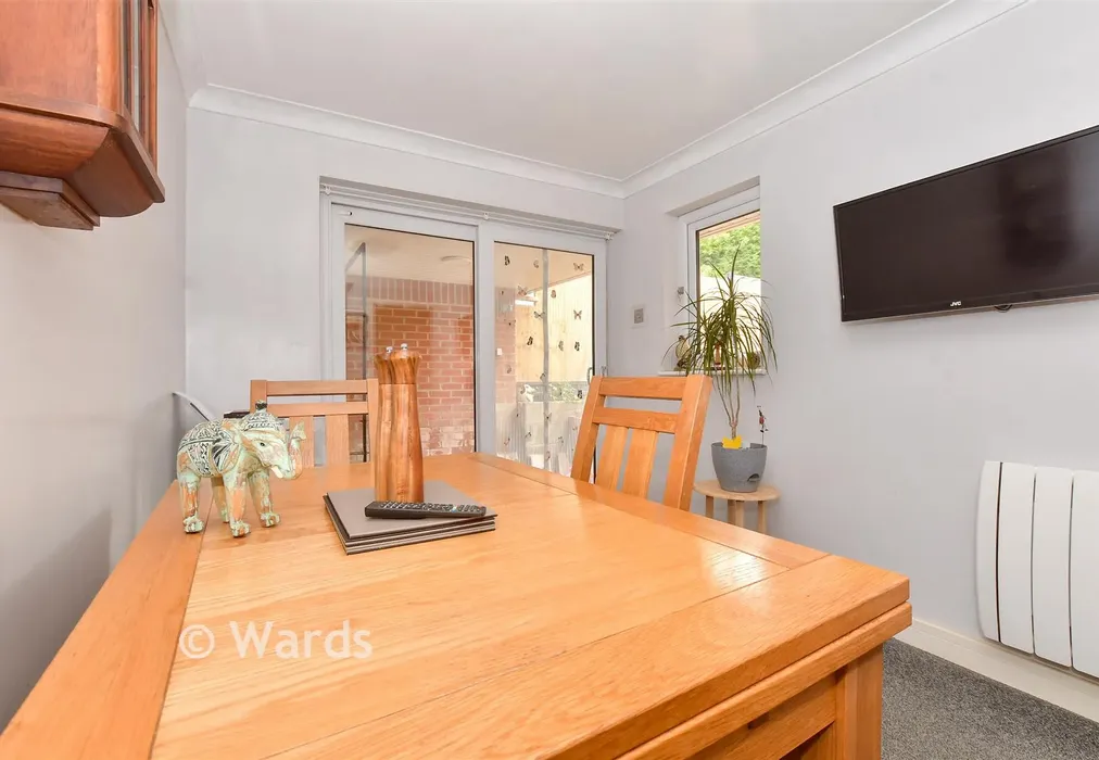 Internal Lifestyle Photograph - Deanwood Road, Dover, Kent - Wards of Kent