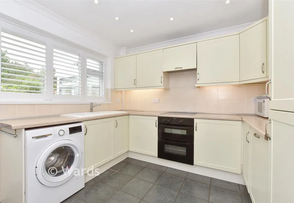 Kitchen - Cherry Lane, Great Mongeham, Deal, Kent - Wards of Kent