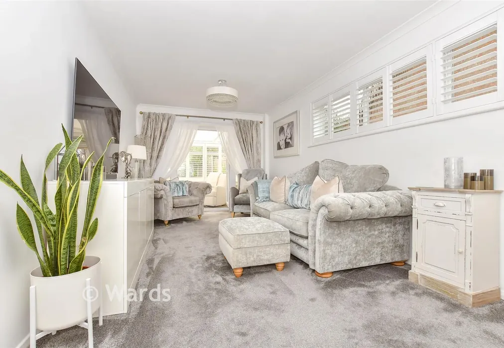 Lounge/ Diner - Cherry Lane, Great Mongeham, Deal, Kent - Wards of Kent