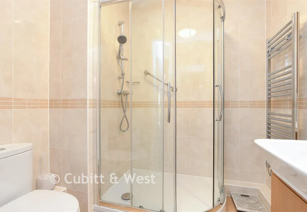 Shower Room - Greenacres Lodge, Warlingham, Surrey - Wards of Kent