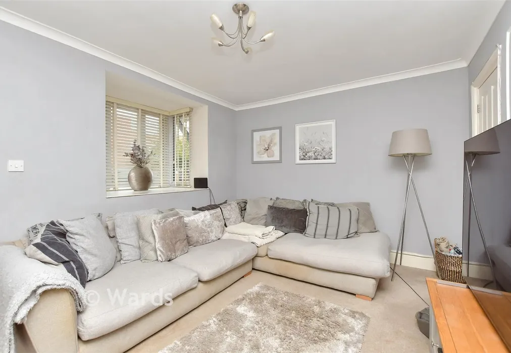 Lounge - Skinner Street, Gillingham, Kent - Wards of Kent