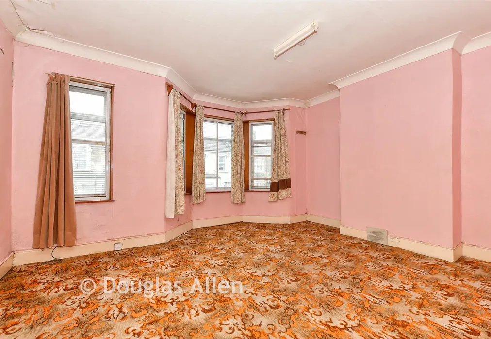Bedroom 1 - Ruckholt Road, Leyton - Wards of Kent