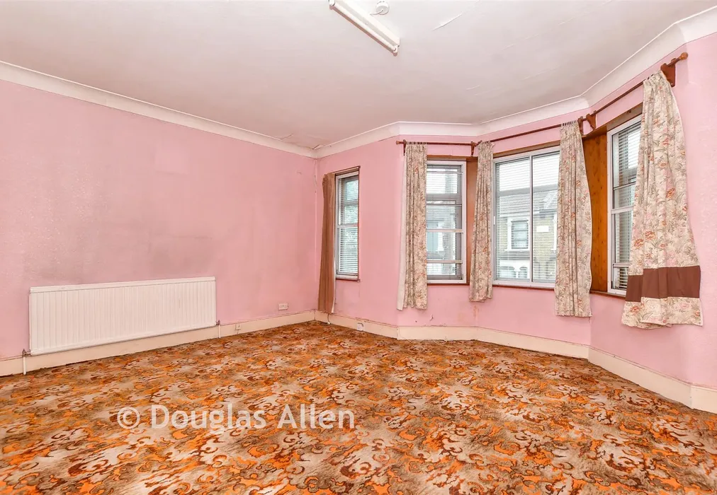 Bedroom 1 - Ruckholt Road, Leyton - Wards of Kent