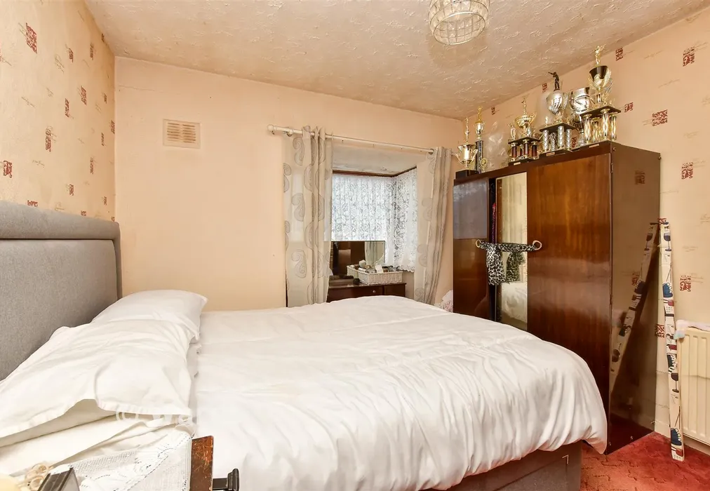 Bedroom 1 - Carnation Road, Strood, Rochester, Kent - Wards of Kent