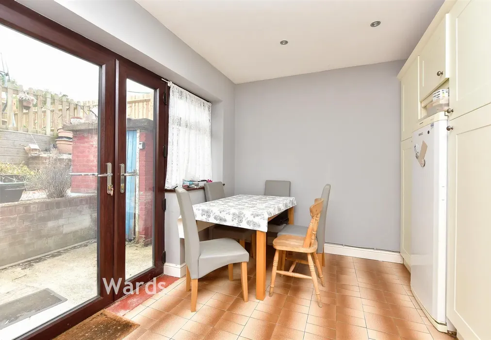 Kitchen/Diner - Carnation Road, Strood, Rochester, Kent - Wards of Kent