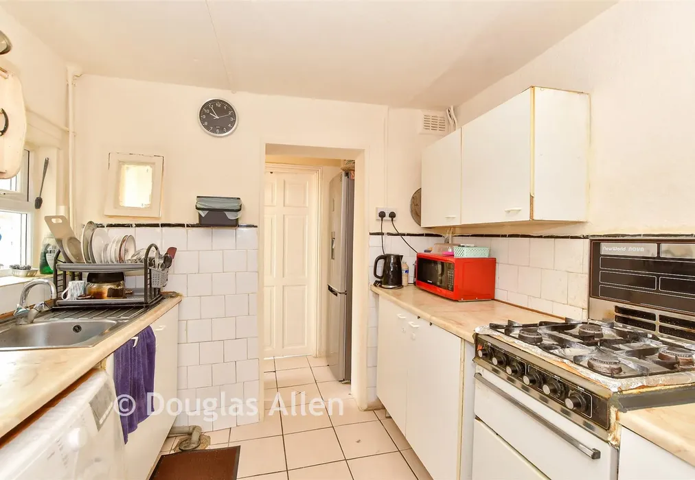 Kitchen - Skeltons Lane, Leyton - Wards of Kent