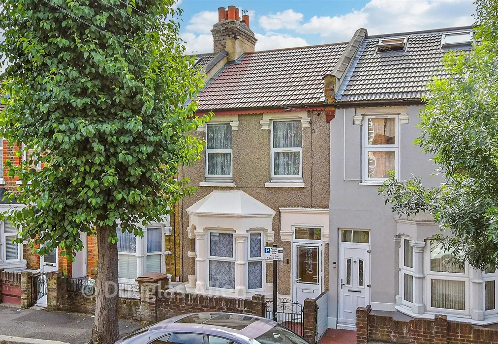 External - Skeltons Lane, Leyton - Wards of Kent