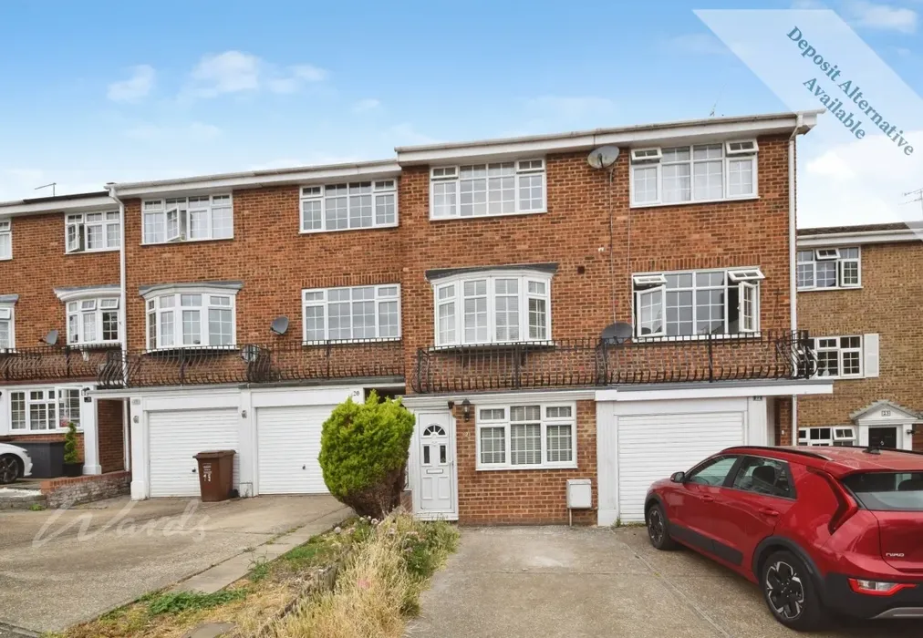 wheatcroft front - Wheatcroft Grove Gillingham ME8 - Wards of Kent