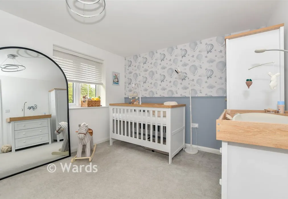 Bedroom 2 - Long Strakes, Staplehurst, Tonbridge, Kent - Wards of Kent
