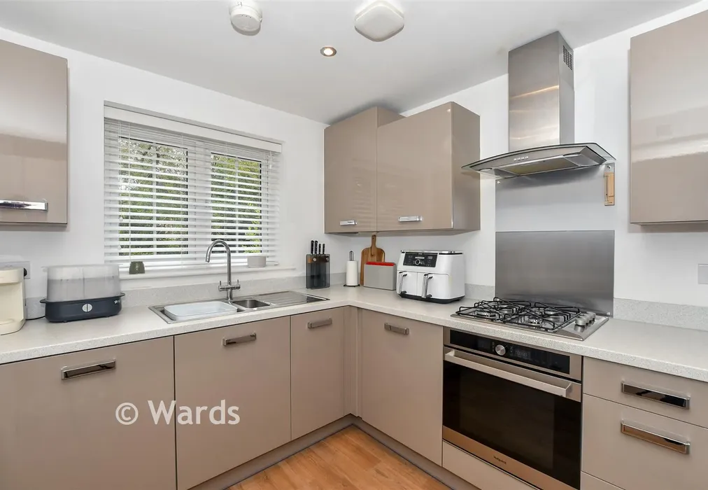 Kitchen - Long Strakes, Staplehurst, Tonbridge, Kent - Wards of Kent