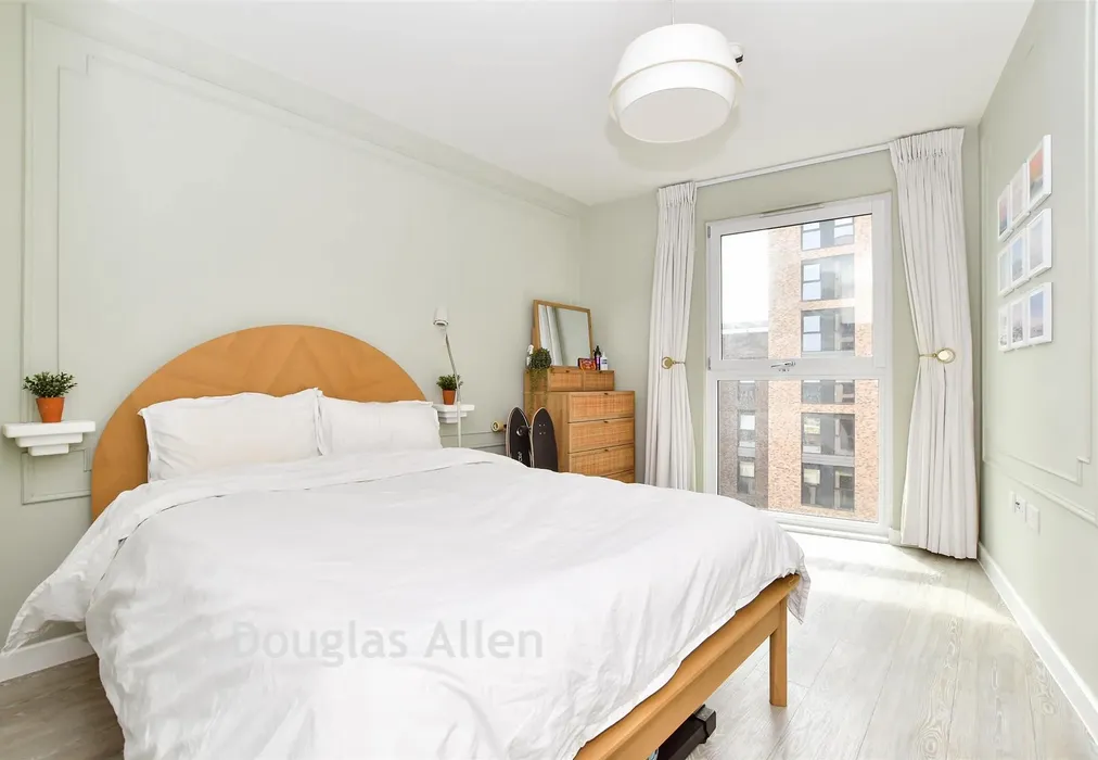 Bedroom 1 - Forest Road, Walthamstow - Wards of Kent