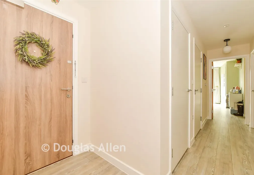 Hallway - Forest Road, Walthamstow - Wards of Kent