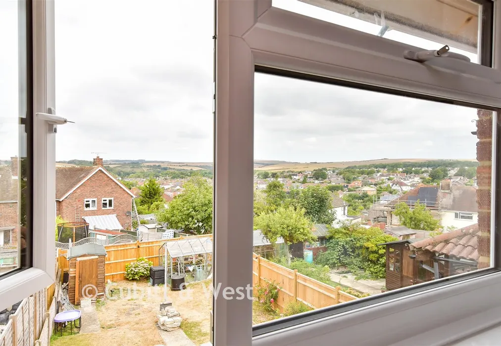 Internal Lifestyle Photograph - Rustington Road, Brighton, East Sussex - Wards of Kent