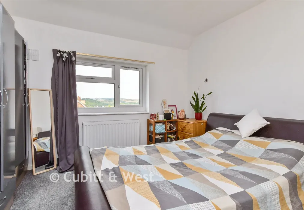 Bedroom 1 - Rustington Road, Brighton, East Sussex - Wards of Kent