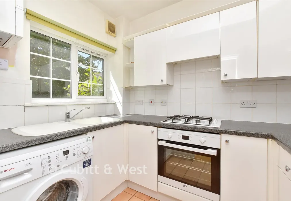 Kitchen - Woodcote Mews, Wallington, Surrey - Wards of Kent