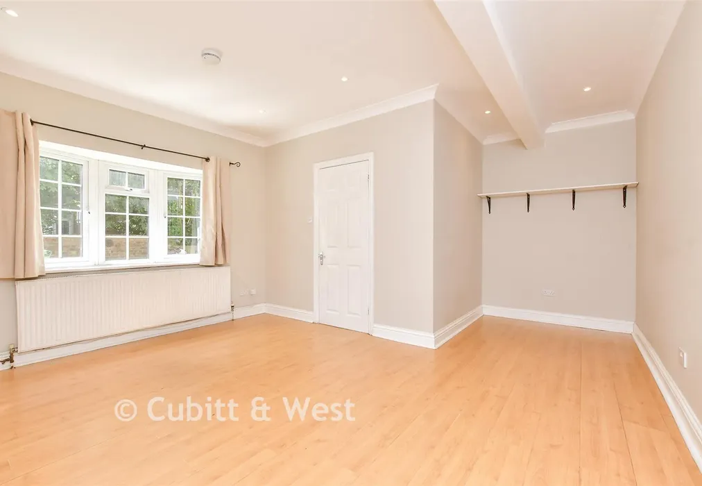 Living Room - Woodcote Mews, Wallington, Surrey - Wards of Kent