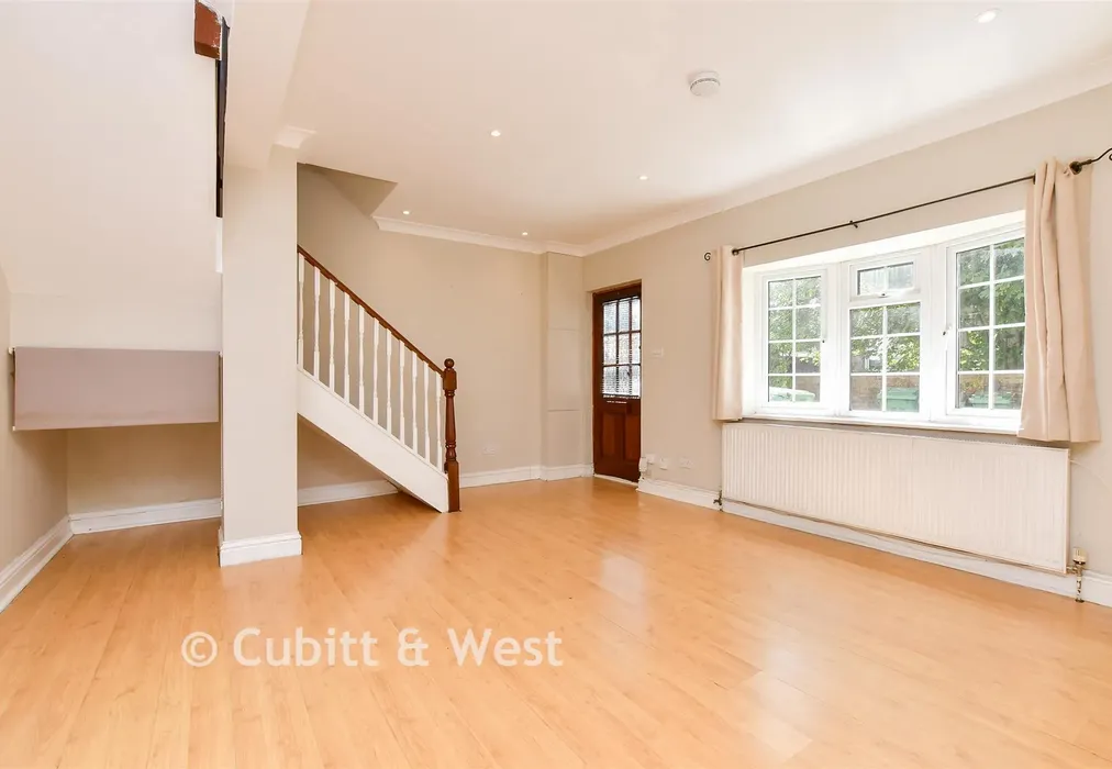 Living Room - Woodcote Mews, Wallington, Surrey - Wards of Kent