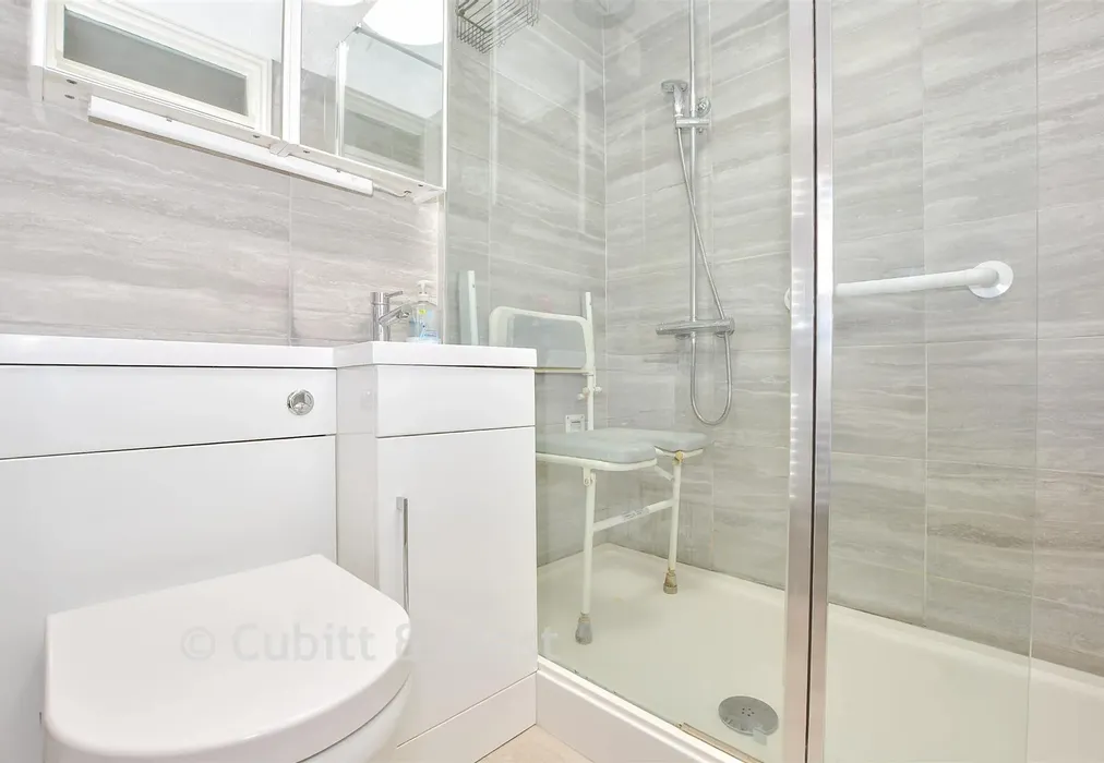 Shower Room - Warblington Street, Portsmouth, Hampshire - Wards of Kent